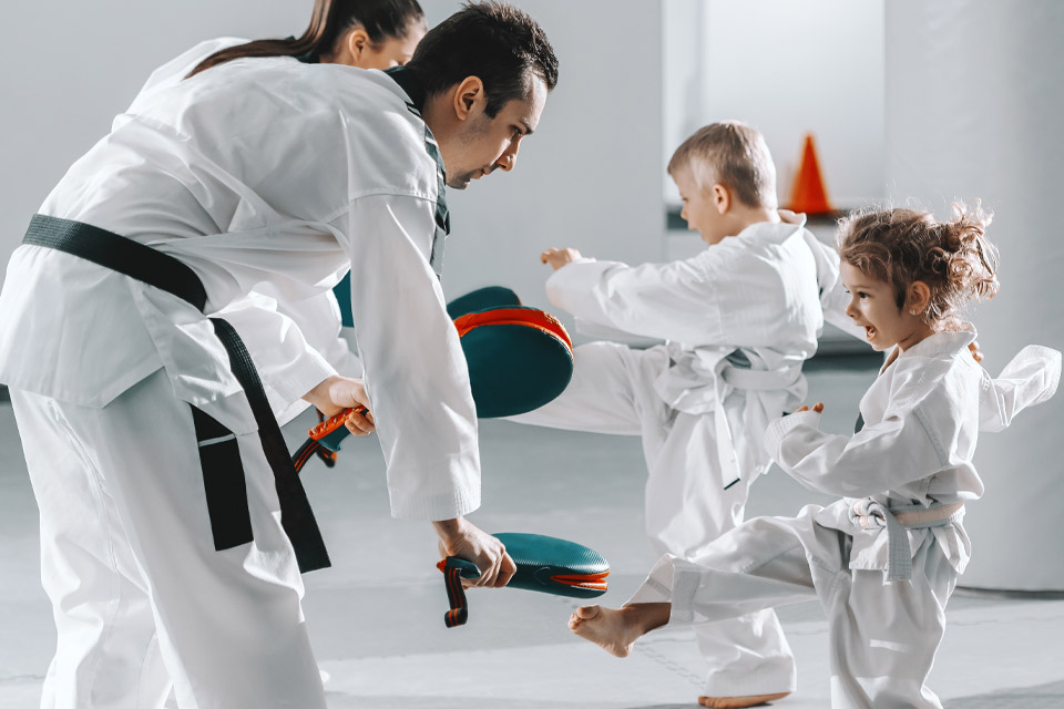 Instructing Children in Taekwondo